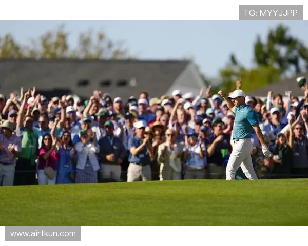 从球童到公开赛：美国牙医的高尔夫逆袭之路(3)